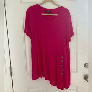 NWOT Women’s short sleeve asymmetrical tunic top